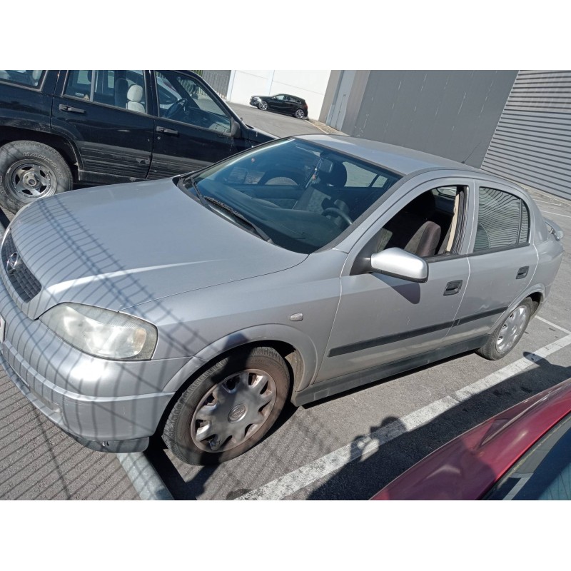 opel astra g berlina del año 1998