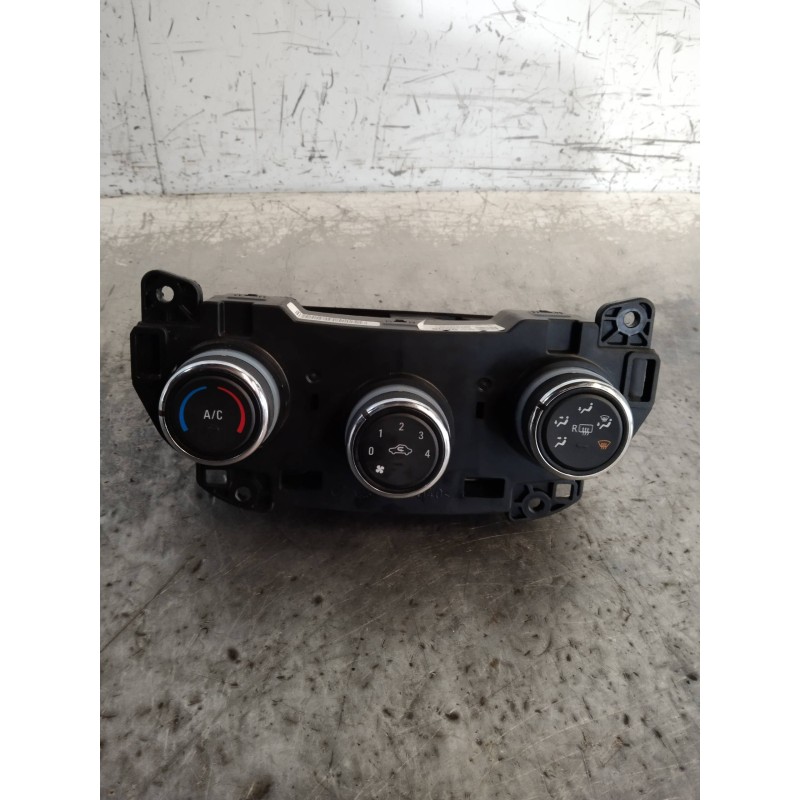 Recambio de mando calefaccion / aire acondicionado para opel karl edition referencia OEM IAM 42479608 557812715 