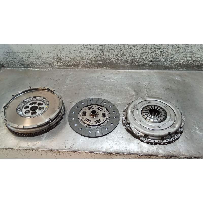 Recambio de kit embrague para opel insignia a (g09) 2.0 cdti (68) referencia OEM IAM 000523330 1878006590 08