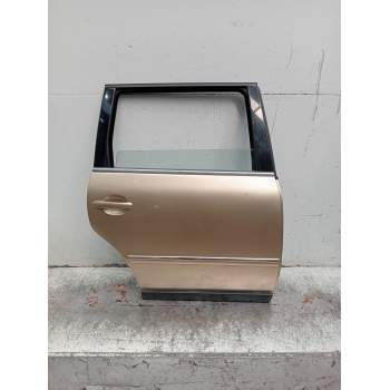 PUERTA TRASERA DERECHA 5P 2001