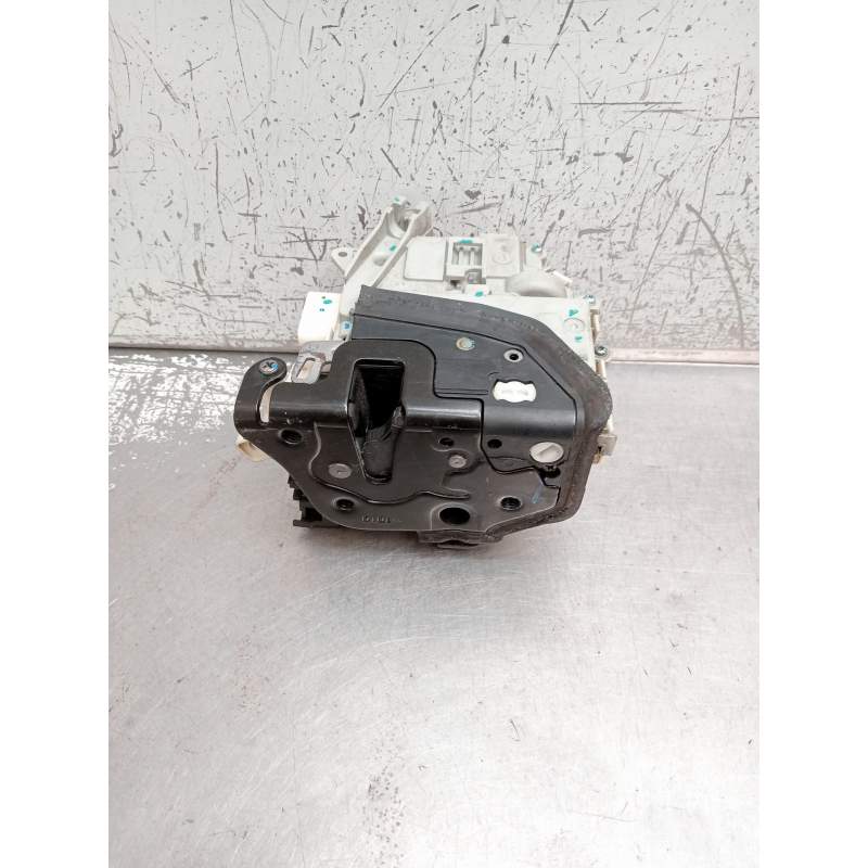 Recambio de motor cierre centralizado delantero derecho para audi a4 b8 (8k2) 2.0 tdi referencia OEM IAM   