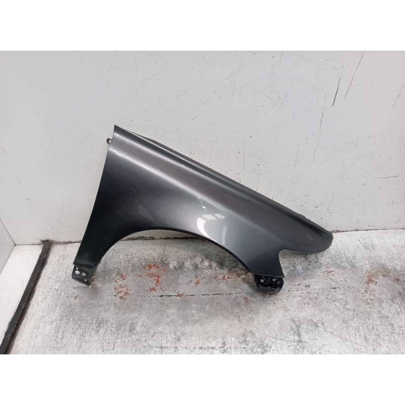 Recambio de aleta delantera derecha para volvo v50 (545) 2.0 d referencia OEM IAM  4P 2004