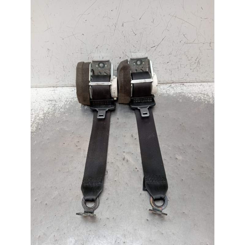 Recambio de juego cinturones trasero para ford focus iii turnier 1.6 tdci referencia OEM IAM  5P 2011