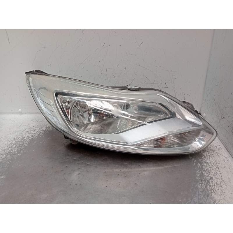 Recambio de faro derecho para ford focus iii turnier 1.6 tdci referencia OEM IAM BM5113W029AH  2011