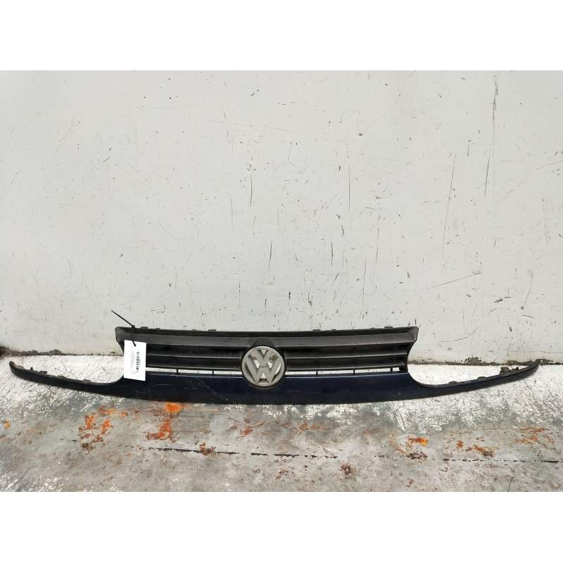 Recambio de rejilla delantera para volkswagen golf iii (1h1) 1.9 td, gtd referencia OEM IAM   1991