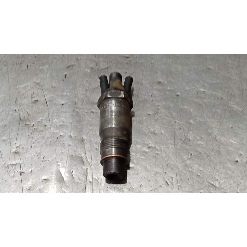 Recambio de inyector para chrysler voyager ii (es) 2.5 td referencia OEM IAM KCA17S70370  