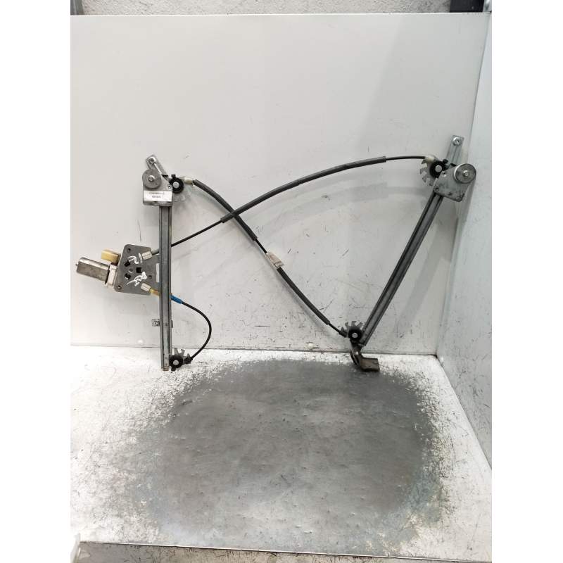 Recambio de elevalunas delantero izquierdo para bmw 1 coupé (e82) 123 d referencia OEM IAM  2P 2007