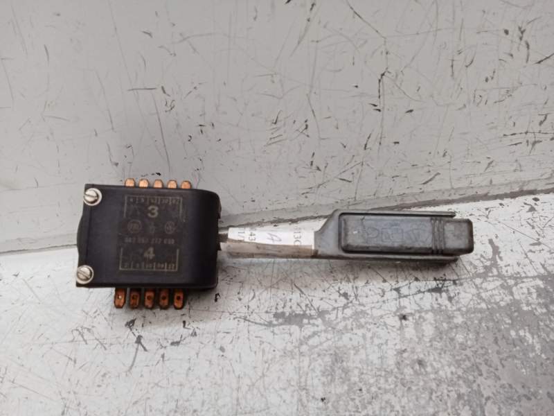 Recambio de mando limpia para skoda pickup 1.3 referencia OEM IAM   