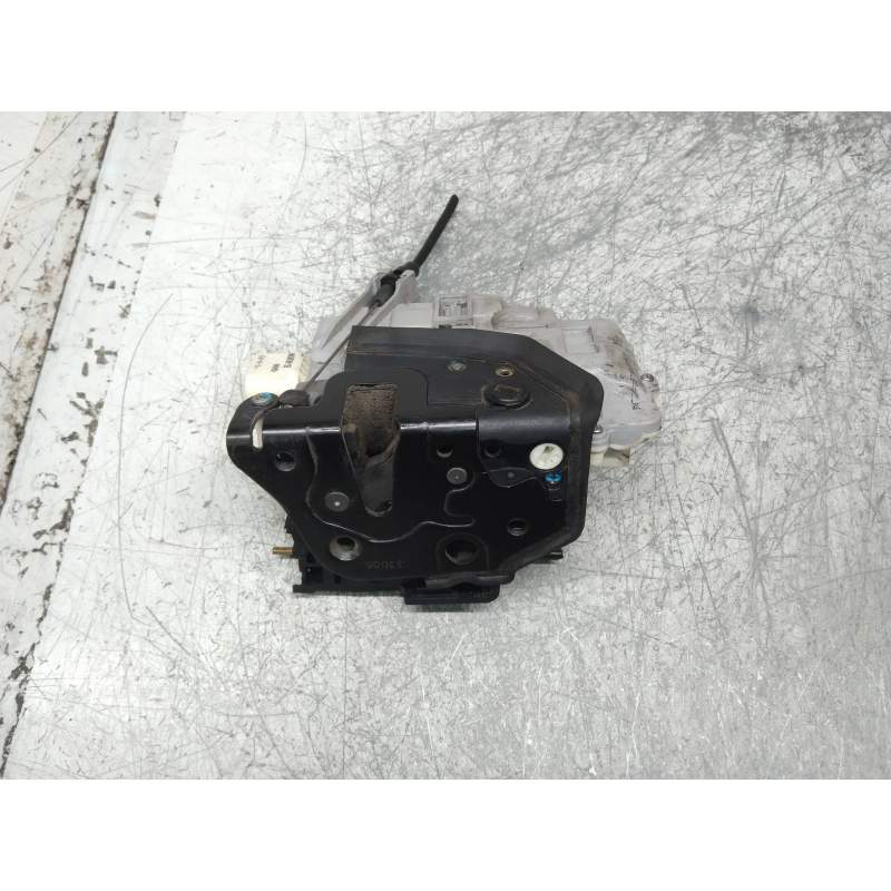 Recambio de motor cierre centralizado trasero derecho para seat leon (1p1) reference referencia OEM IAM 1P0839016  5P