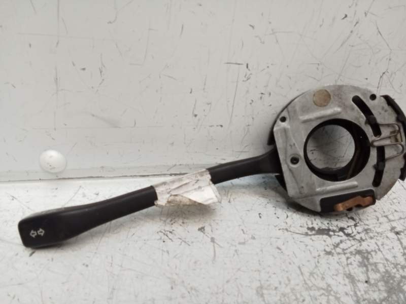 Recambio de mando luces para seat malaga 1.5 cat referencia OEM IAM   