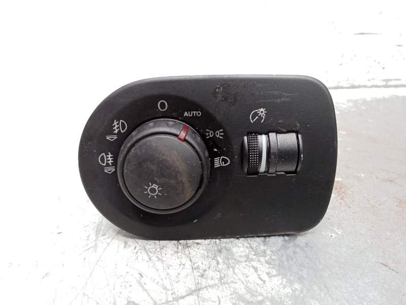 Recambio de mando luces para seat leon (1p1) 1.9 tdi referencia OEM IAM   
