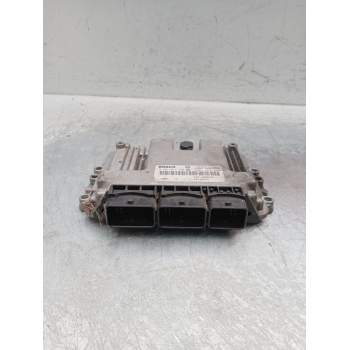 CENTRALITA MOTOR UCE 0281015798 237100055r 19DCI 2008