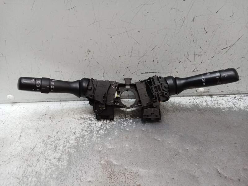 Recambio de mando luces para toyota yaris active referencia OEM IAM 0D08117F572  