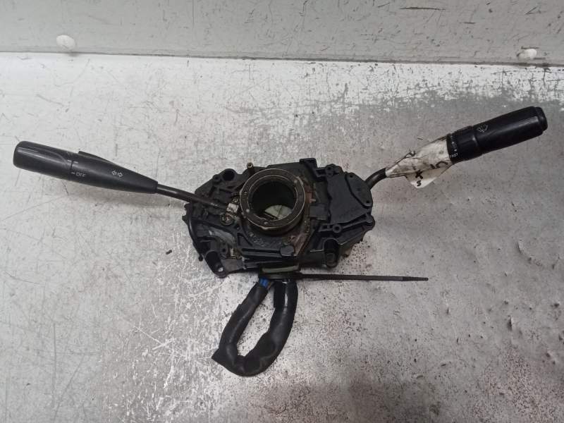 Recambio de mando luces para toyota hilux 2.4 referencia OEM IAM   