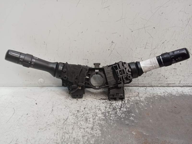 Recambio de mando luces para toyota prius (nhw30) referencia OEM IAM   