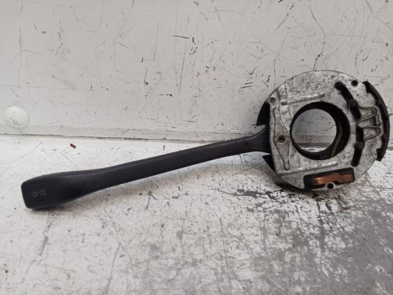 Recambio de mando luces para volkswagen polo (867/871/873) 1.3 referencia OEM IAM   