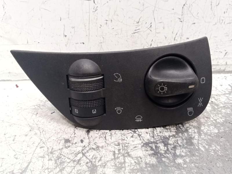 Recambio de mando luces para volkswagen polo berlina (6n1) 1.6 referencia OEM IAM   