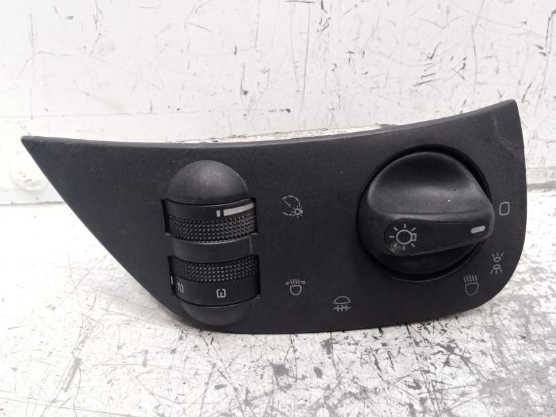 Recambio de mando luces para volkswagen polo berlina (6n1) 1.9 sdi referencia OEM IAM   