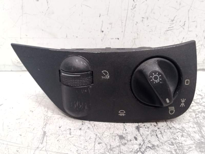 Recambio de mando luces para volkswagen polo berlina (6n1) 1.6 referencia OEM IAM   