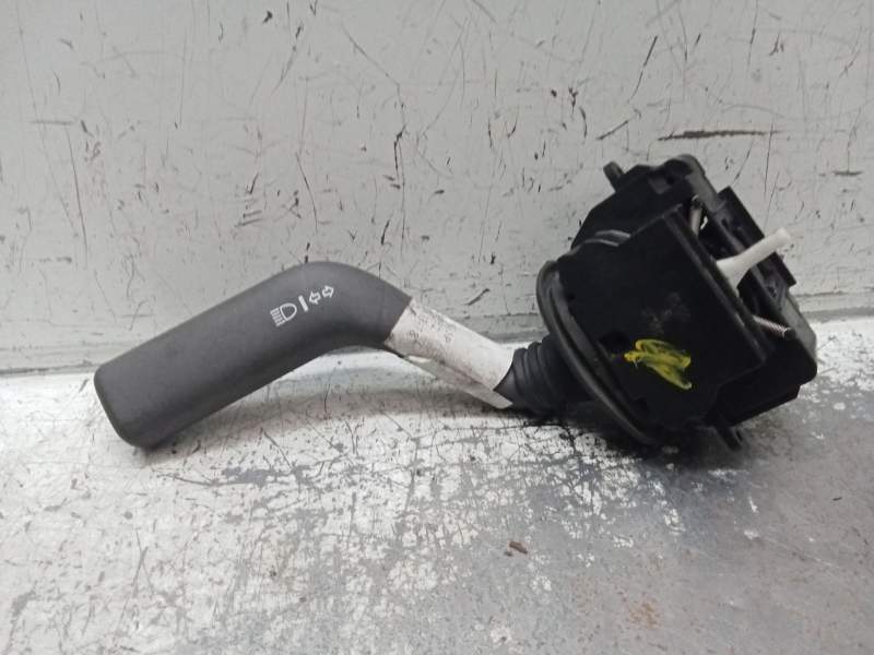 Recambio de mando luces para volvo v40 familiar 1.9 diesel cat referencia OEM IAM   