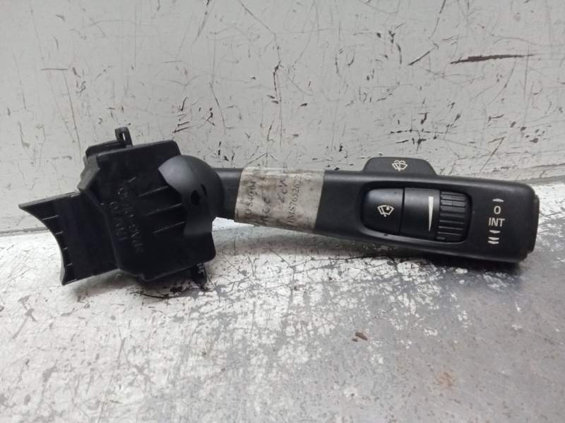 Recambio de mando limpia para volvo s40 berlina 1.6 diesel cat referencia OEM IAM   