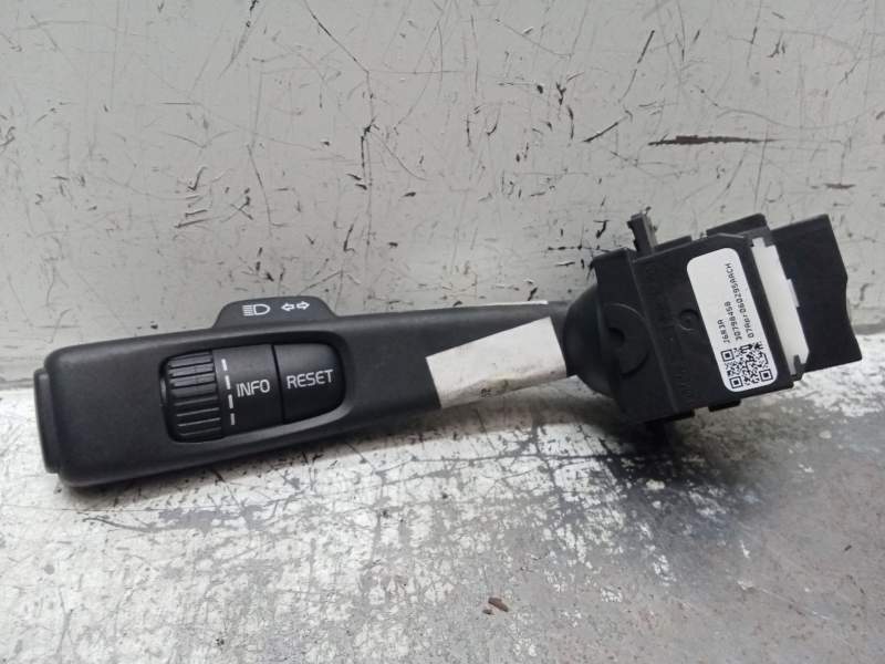 Recambio de mando luces para volvo xc70 referencia OEM IAM   