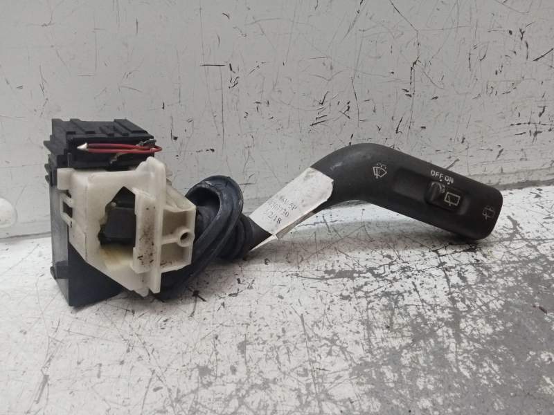Recambio de mando limpia para volvo v40 familiar 1.6 cat referencia OEM IAM   