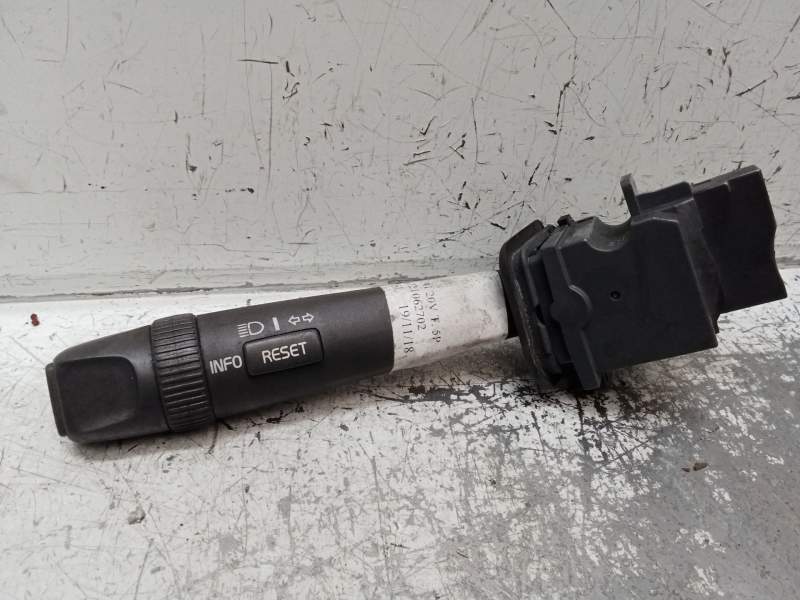 Recambio de mando luces para volvo v70 familiar 2.4 20v turbo cat referencia OEM IAM   