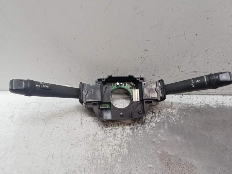 Recambio de mando luces para volvo s60 berlina 2.4 cat referencia OEM IAM   
