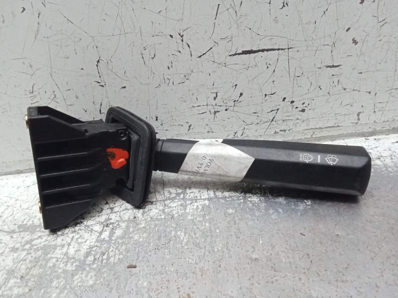 Recambio de mando limpia para volvo serie 850 2.5 turbodiesel referencia OEM IAM   