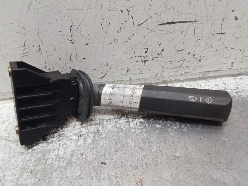 Recambio de mando limpia para volvo c70 coupe 2.3 turbo cat referencia OEM IAM   