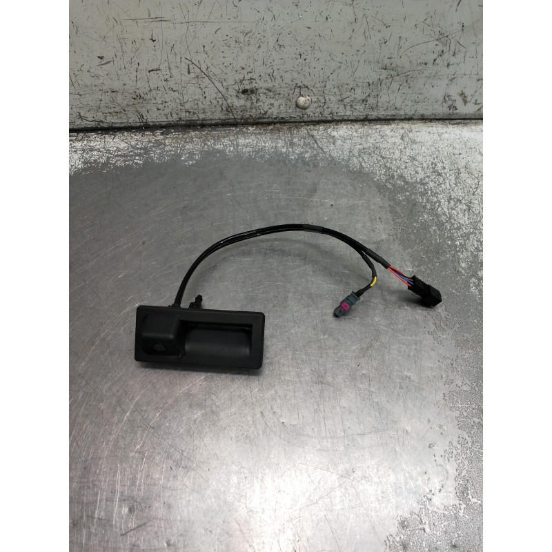 Recambio de modulo electronico para audi a4 avant (8w5) advanced edition referencia OEM IAM 3Y0827566M CAMARA TRASERA 