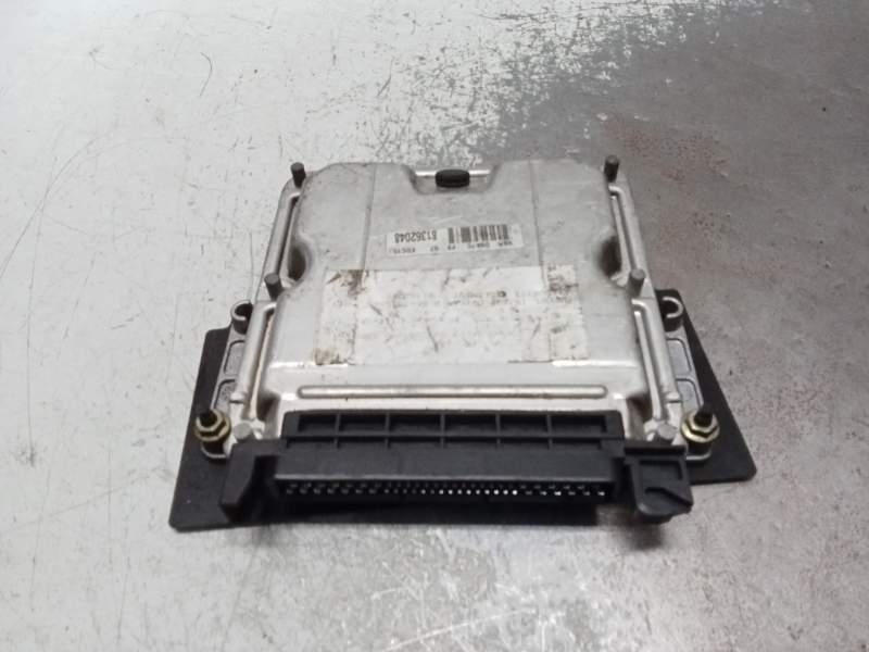 Recambio de centralita motor uce para peugeot 406 berlina (s1/s2) stdt referencia OEM IAM 0281010775 9643525380 EDC15C213