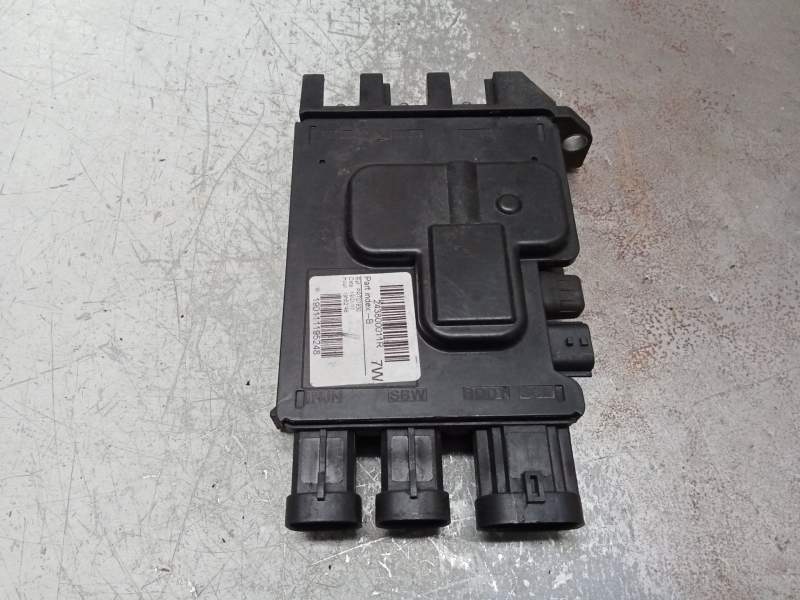 Recambio de modulo electronico para renault megane iii berlina 5 p business referencia OEM IAM 243800011R  