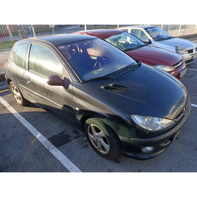 peugeot 206 berlina del año 2004