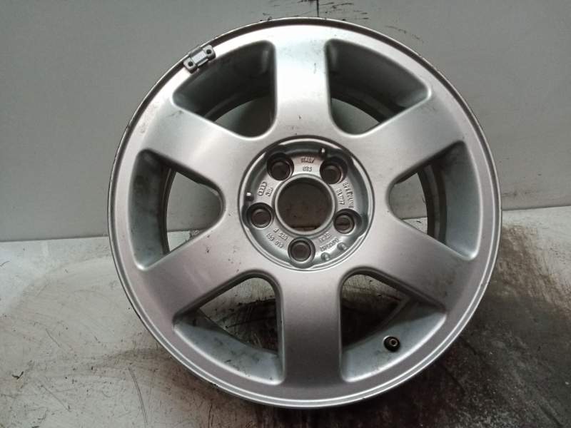 Recambio de llanta para audi a3 (8l) 1.9 tdi referencia OEM IAM 6JX15H2 ET38 8L0601025F 