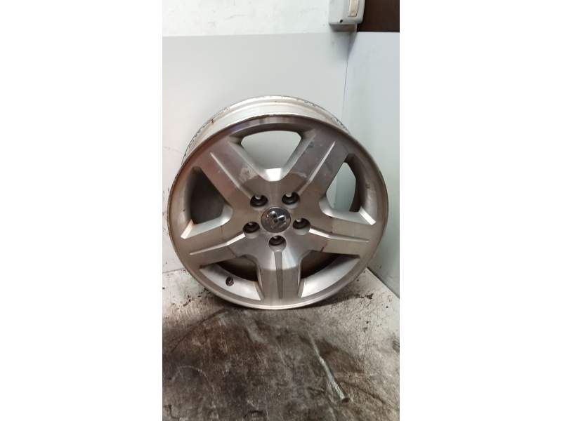 Recambio de llanta para dodge caliber 2.4 turbo referencia OEM IAM 6.5J1739mn  