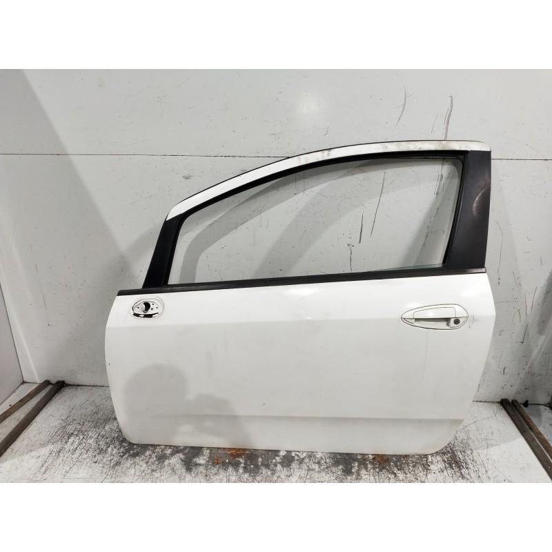 Recambio de puerta delantera izquierda para fiat grande punto (199) 1.4 16v active referencia OEM IAM   3P