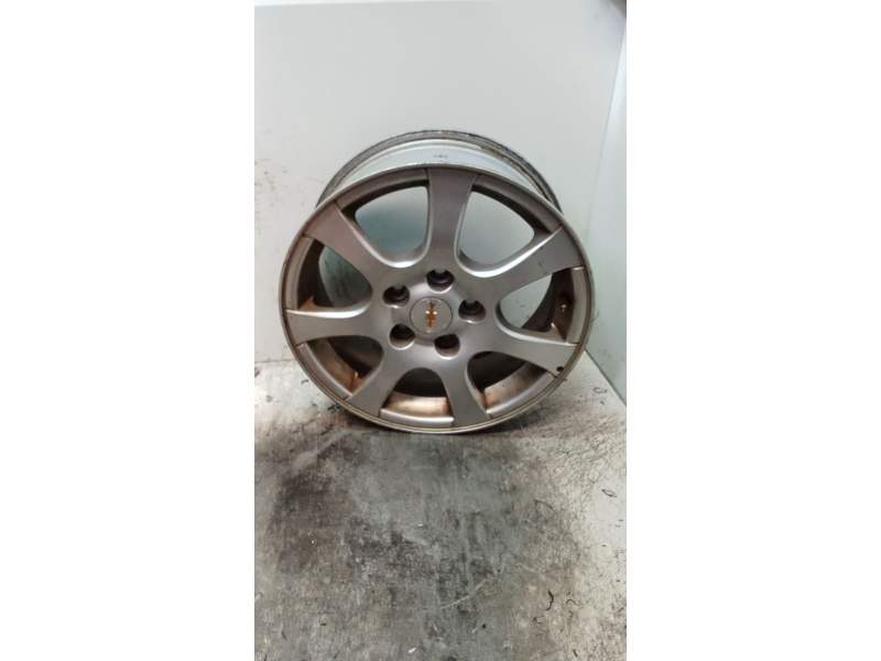 Recambio de llanta para chevrolet cruze 2.0 diesel cat referencia OEM IAM 166.5J 96831201 