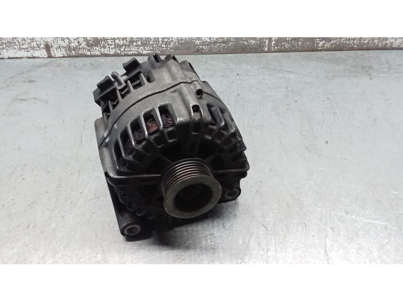 Recambio de alternador para bmw 3 (e90) 318 d referencia OEM IAM   08