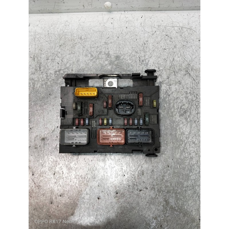 Recambio de caja reles / fusibles para citroen c4 picasso sx referencia OEM IAM 9664055680  