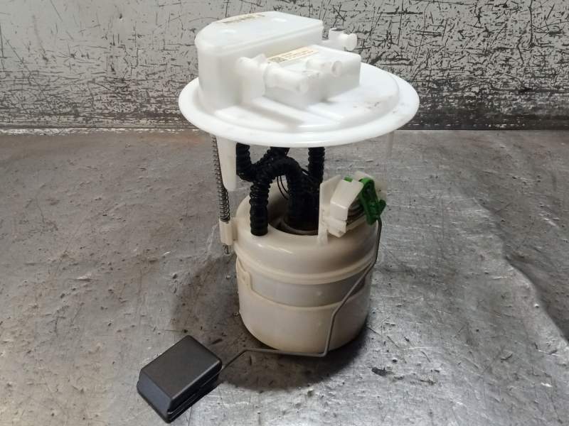 Recambio de bomba combustible para opel corsa f referencia OEM IAM 985112718000 10017883AD 