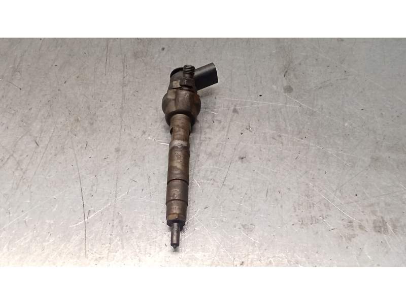 Recambio de inyector para bmw 3 (e90) 318 d referencia OEM IAM 0445110289 779844604 BOSCH