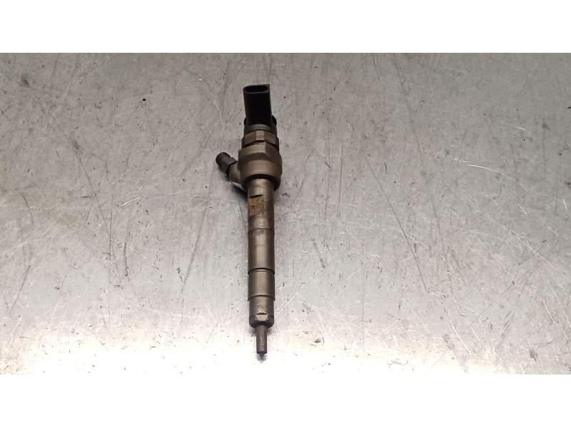 Recambio de inyector para bmw 3 (e90) 318 d referencia OEM IAM 0445110289 779844604 BOSCH