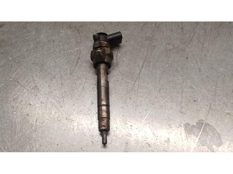 Recambio de inyector para bmw 3 (e90) 318 d referencia OEM IAM 0445110289 779844603 BOSCH