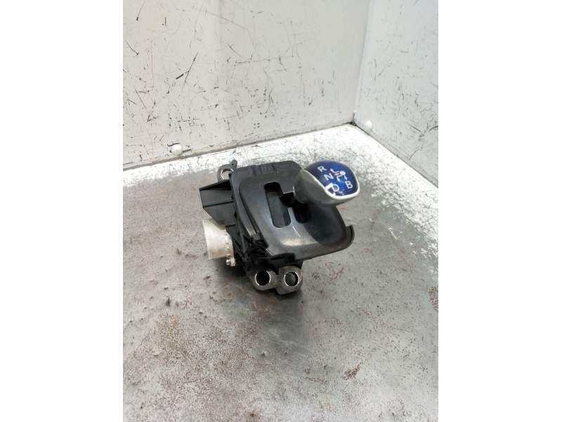 Recambio de palanca cambio para toyota prius plus (_w4_) 1.8 hybrid (zvw40w, zvw41w) referencia OEM IAM 75G616LHD  2015