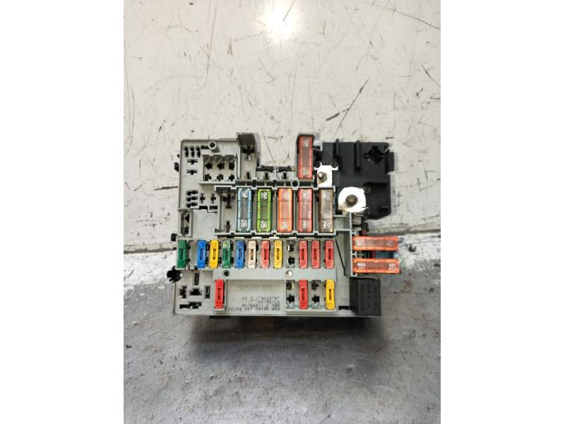 Recambio de caja reles / fusibles para citroën xsara (n1) 1.9 d referencia OEM IAM 9628024480  2001