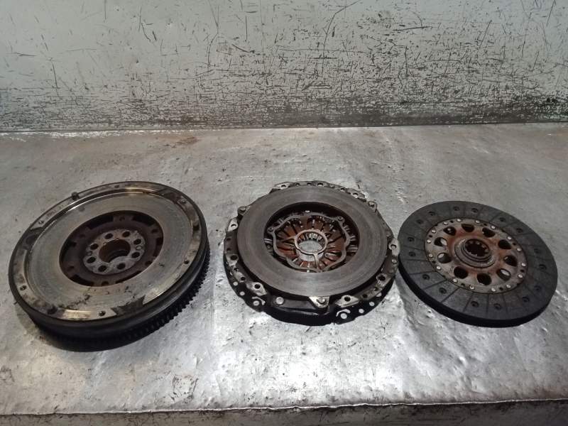 Recambio de kit embrague para bmw 3 (e46) 320 d referencia OEM IAM 324019910  01