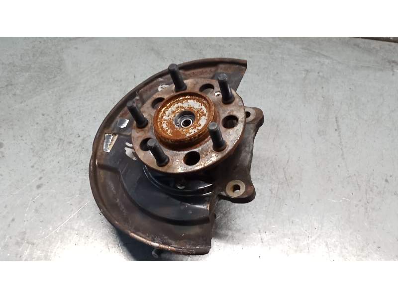 Recambio de mangueta delantera derecha para ssangyong actyon i 2.0 xdi referencia OEM IAM   06