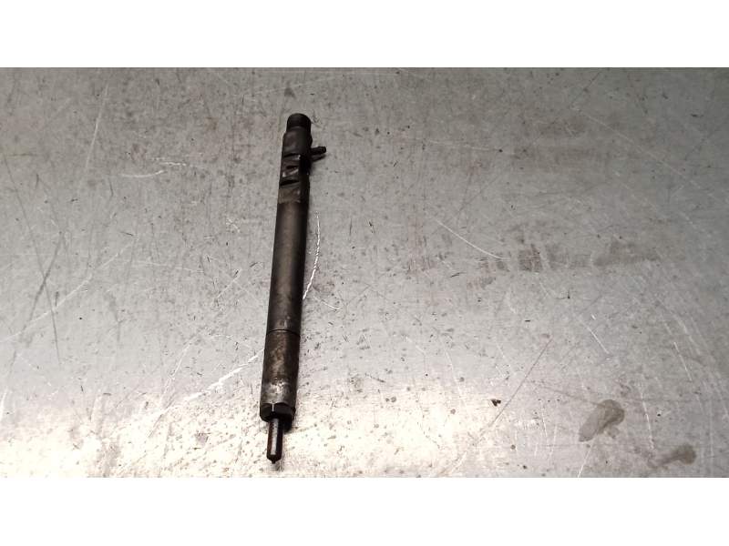 Recambio de inyector para ssangyong actyon i 2.0 xdi referencia OEM IAM A664017  DELPHI